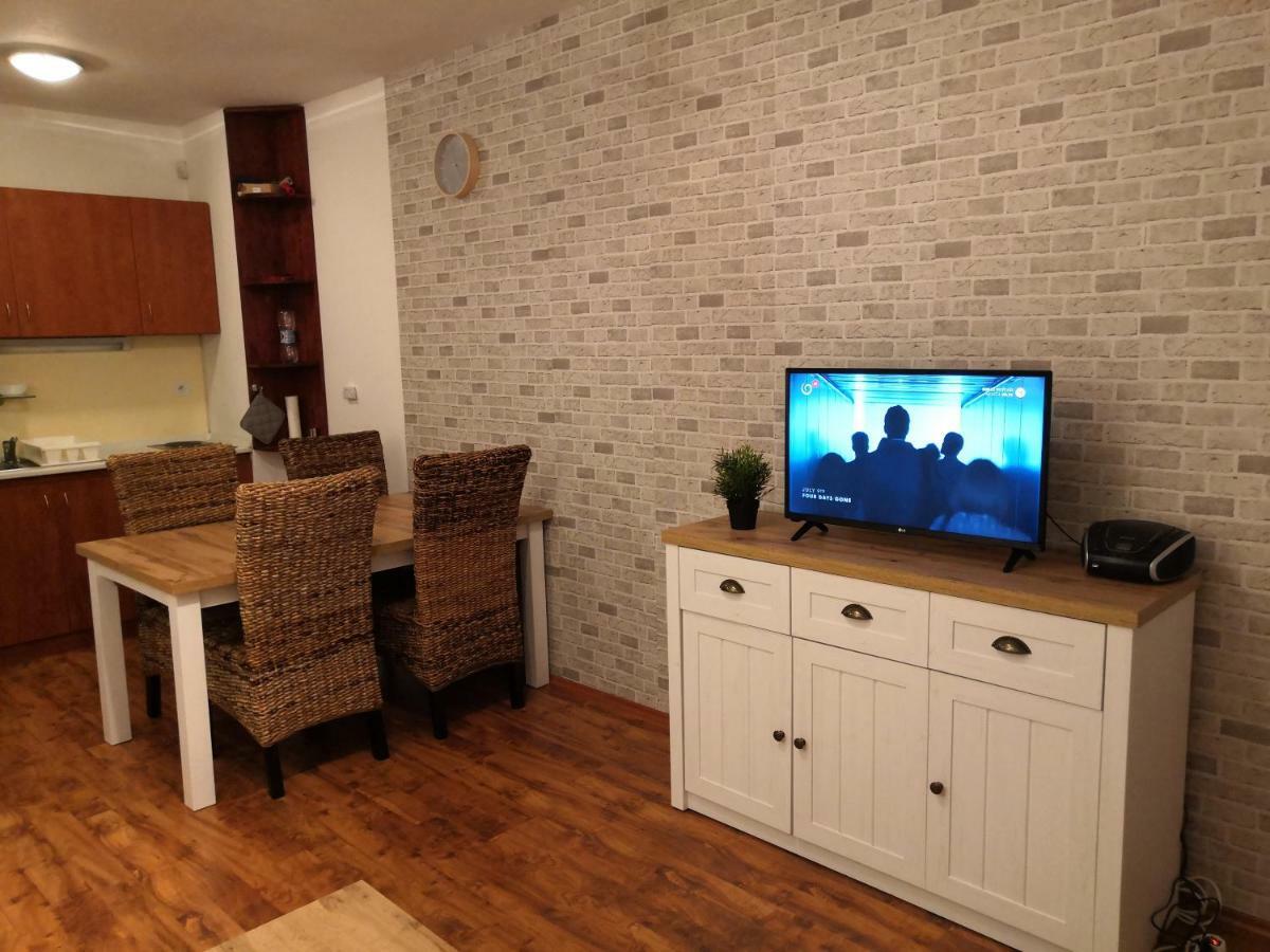 Apartman S Terasou Ócsad Kültér fotó